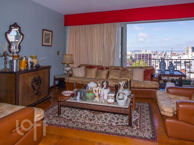 Apartamento com 272m², 3 dormitórios, 1 suíte, 2 vagas, Petrópolis em Porto Alegre