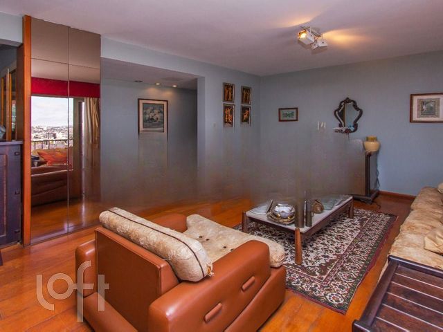 Apartamento com 272m², 3 dormitórios, 1 suíte, 2 vagas, Petrópolis em Porto Alegre