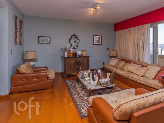 Apartamento com 272m², 3 dormitórios, 1 suíte, 2 vagas, Petrópolis em Porto Alegre