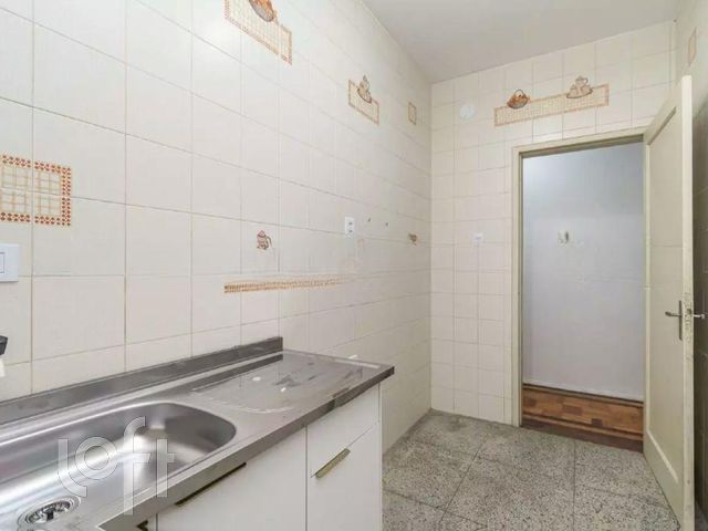 Apartamento com 61m², 2 dormitórios, 1 vaga, Praia de Belas em Porto Alegre