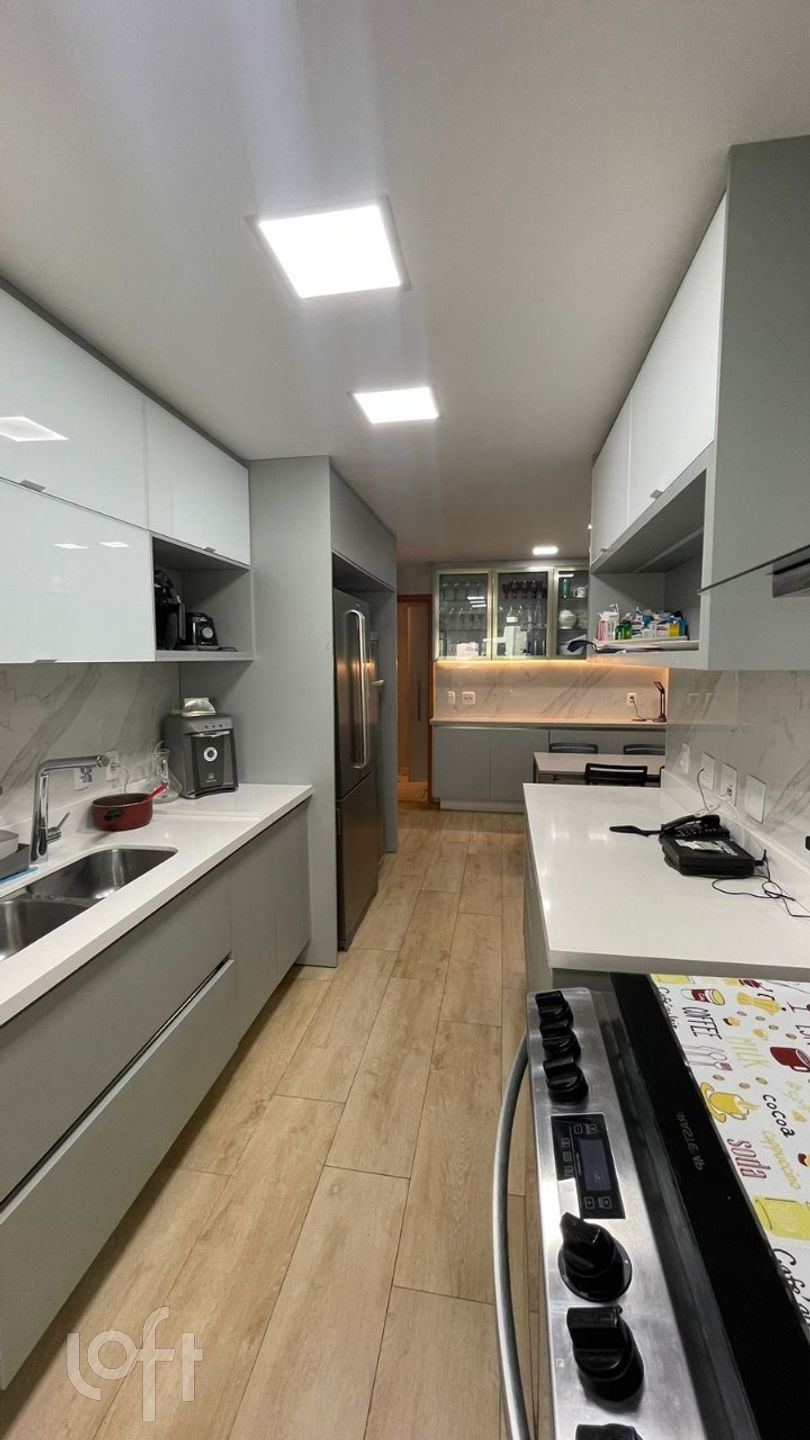 Apartamento à venda com 3 quartos, 261m² - Foto 10