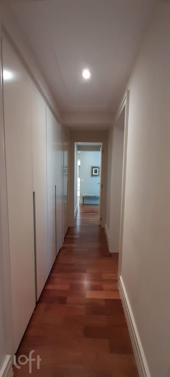 Apartamento à venda com 3 quartos, 201m² - Foto 12