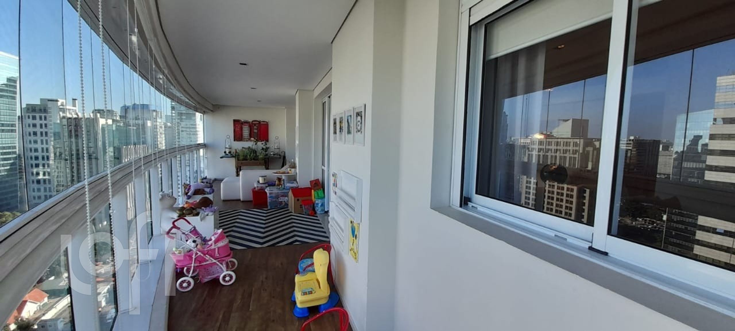 Apartamento à venda com 3 quartos, 201m² - Foto 34