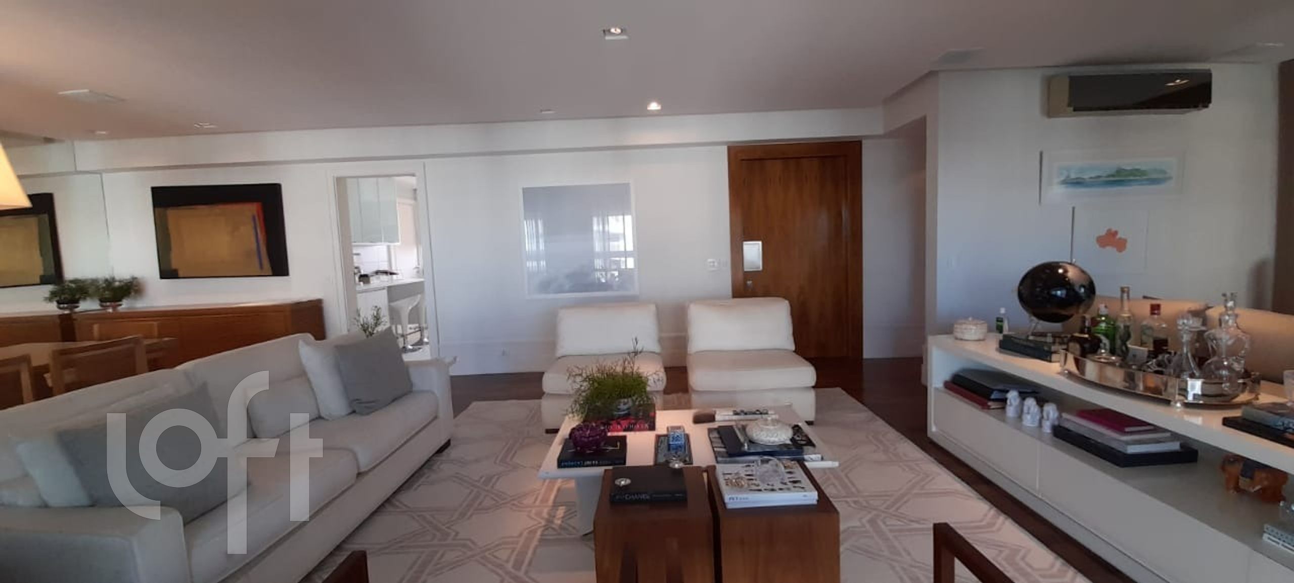 Apartamento à venda com 3 quartos, 201m² - Foto 5