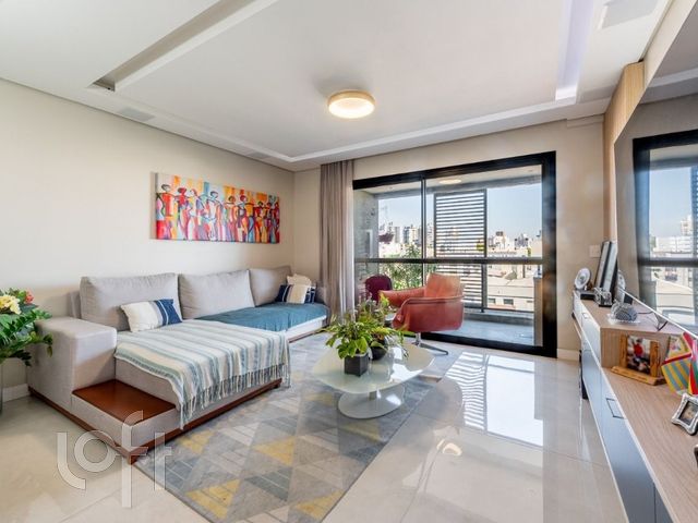 Apartamento com 90m², 2 dormitórios, 2 suítes, 2 vagas, Petrópolis em Porto Alegre