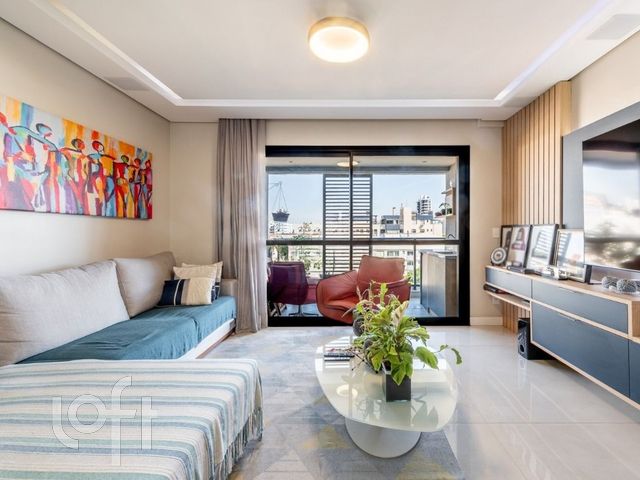 Apartamento com 90m², 2 dormitórios, 2 suítes, 2 vagas, Petrópolis em Porto Alegre