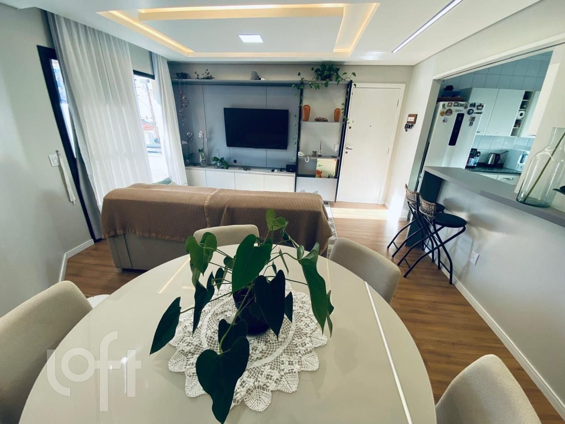 Apartamentos com 88m², 3 quartos, 1 suíte, 1 garagem, no bairro Trindade em Florianópolis