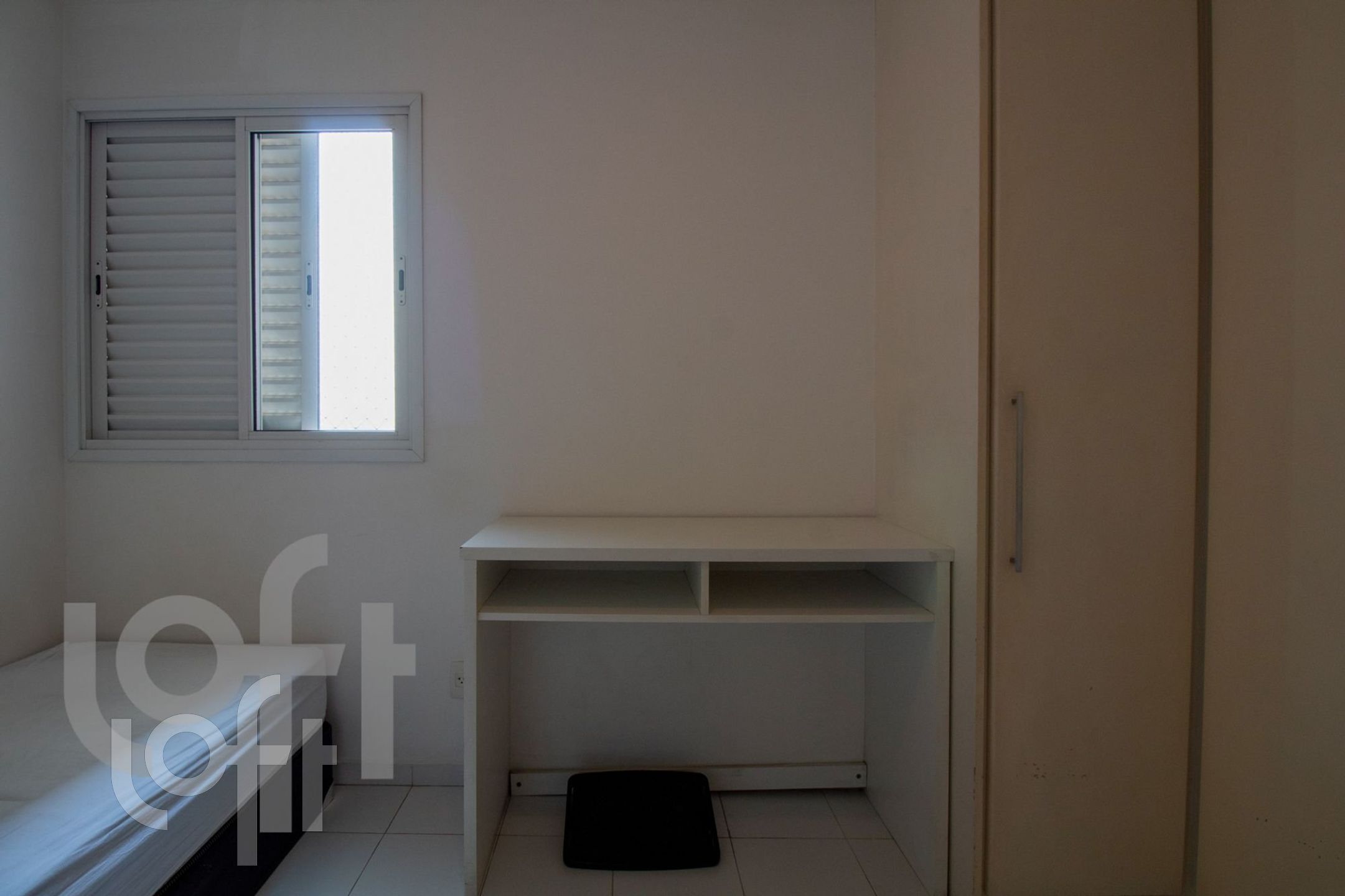 Apartamento à venda com 4 quartos, 154m² - Foto 2