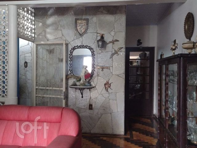 Casa com 300m², 4 dormitórios, Santana em Porto Alegre