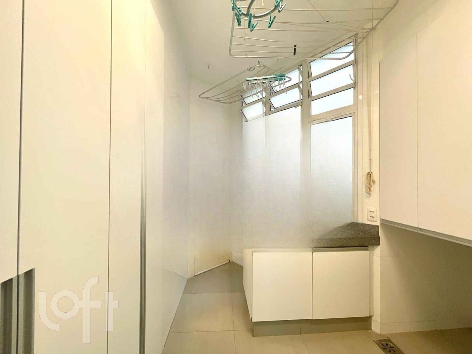 Apartamento à venda com 3 quartos, 130m² - Foto 14