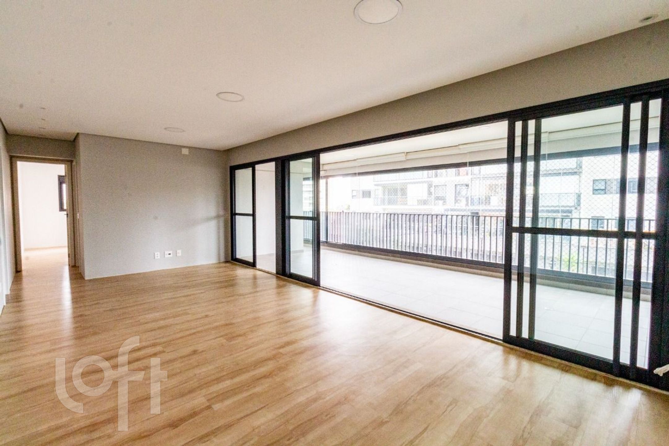 Apartamento à venda com 2 quartos, 123m² - Foto 2