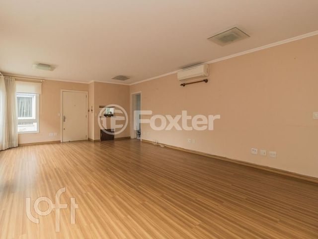 Apartamento com 123m², 3 dormitórios, 1 suíte, 2 vagas, Auxiliadora em Porto Alegre