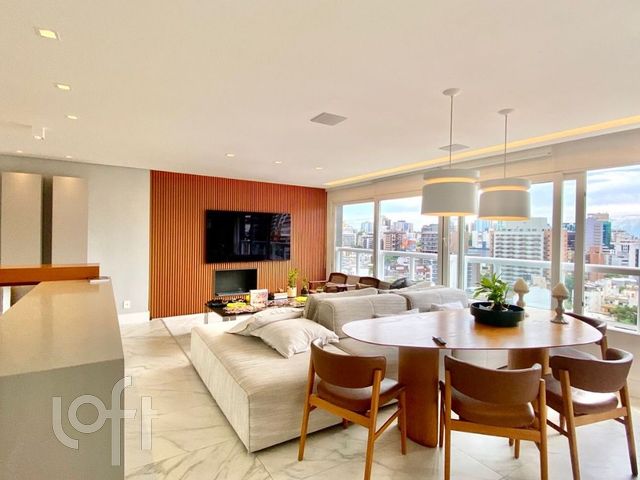 Apartamento com 137m², 3 dormitórios, 3 suítes, 2 vagas, Rio Branco em Porto Alegre