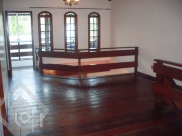 Casa com 298m², 3 dormitórios, 1 suíte, 3 vagas, Cristo Redentor em Porto Alegre