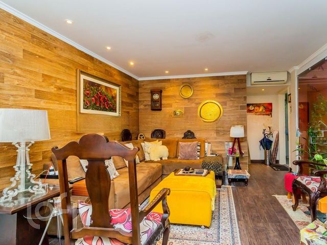 Apartamento com 157m², 3 dormitórios, 1 suíte, 2 vagas, Chácara das Pedras em Porto Alegre