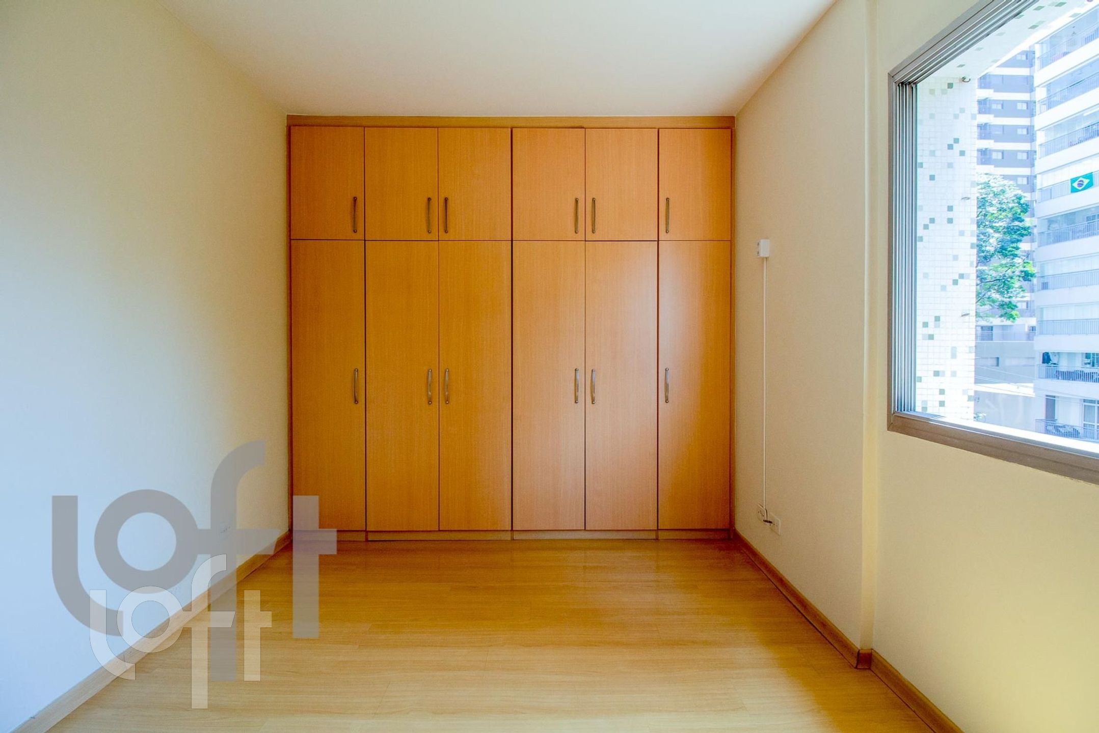 Apartamento à venda com 2 quartos, 77m² - Foto 6