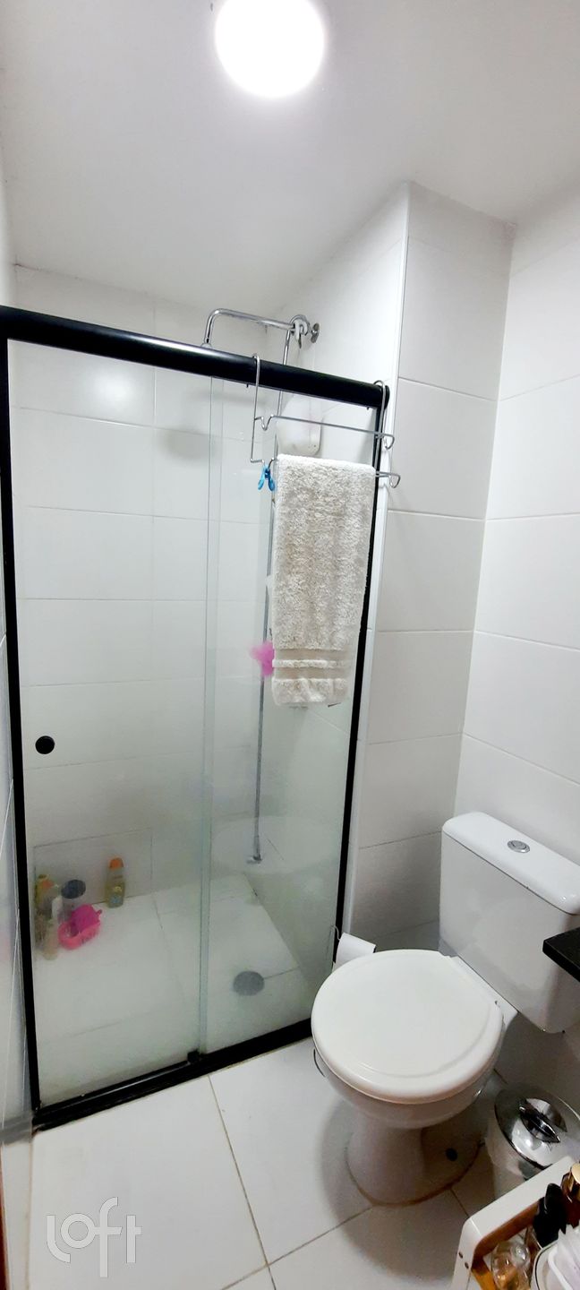 Apartamento à venda com 2 quartos, 64m² - Foto 25