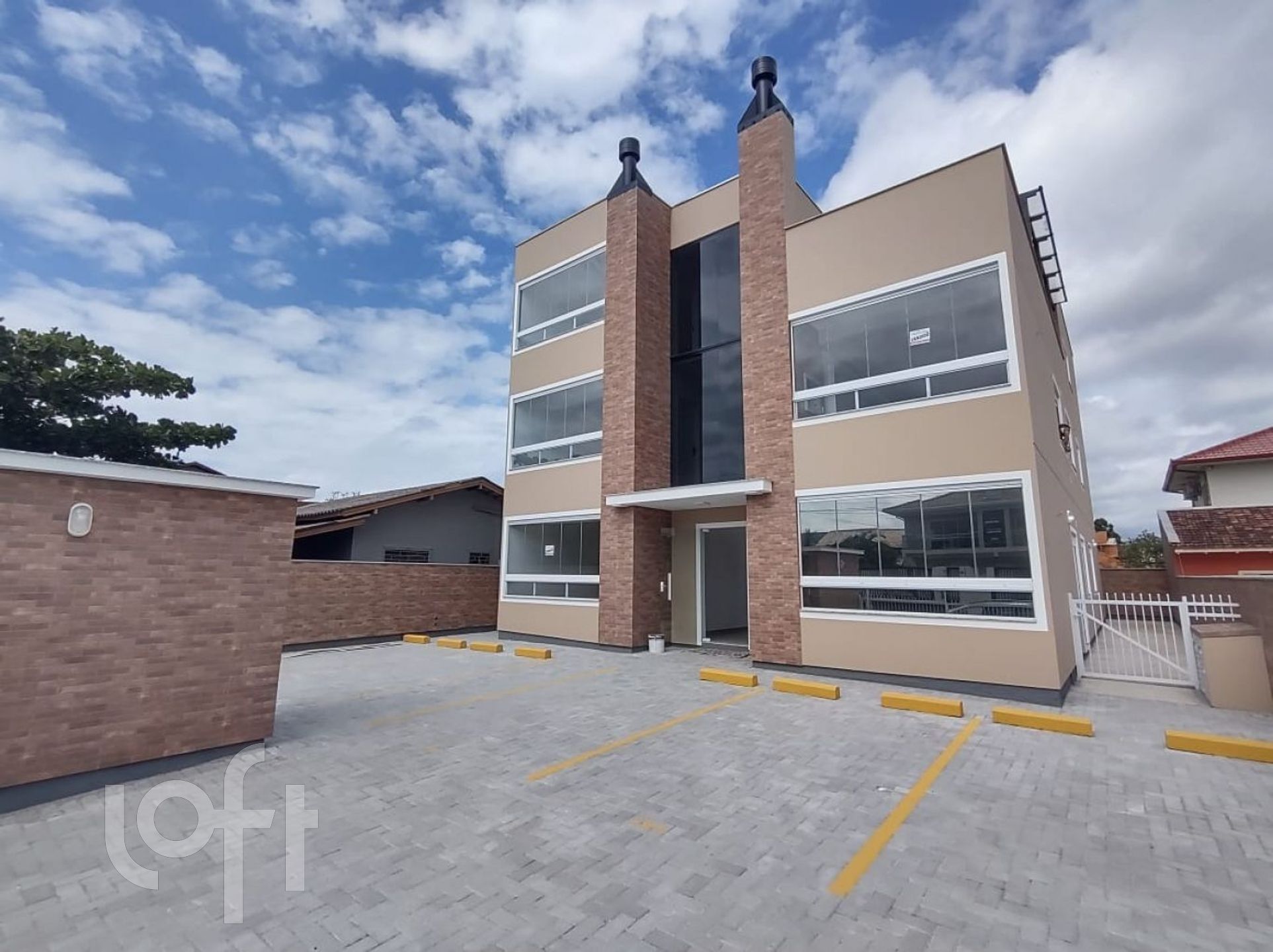 Apartamento à venda em Pinheira com 91 m², 3 quartos, 1 suíte