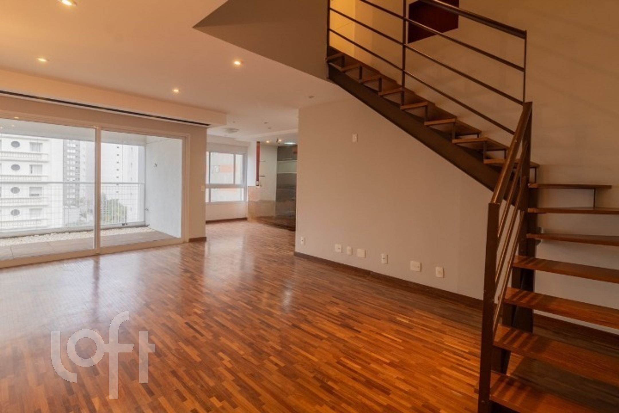 Apartamento à venda com 3 quartos, 165m² - Foto 6