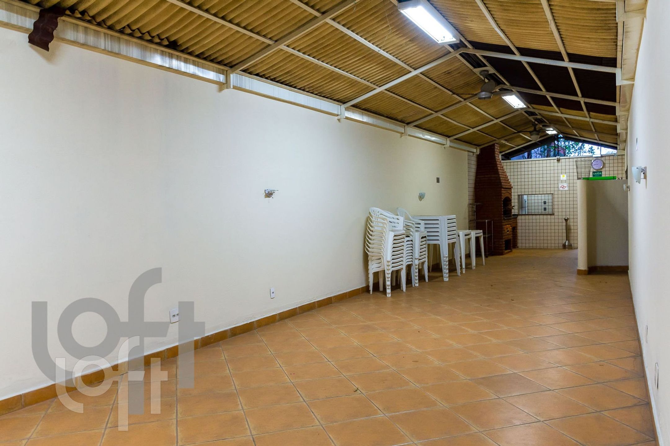 Apartamento à venda com 2 quartos, 80m² - Foto 33