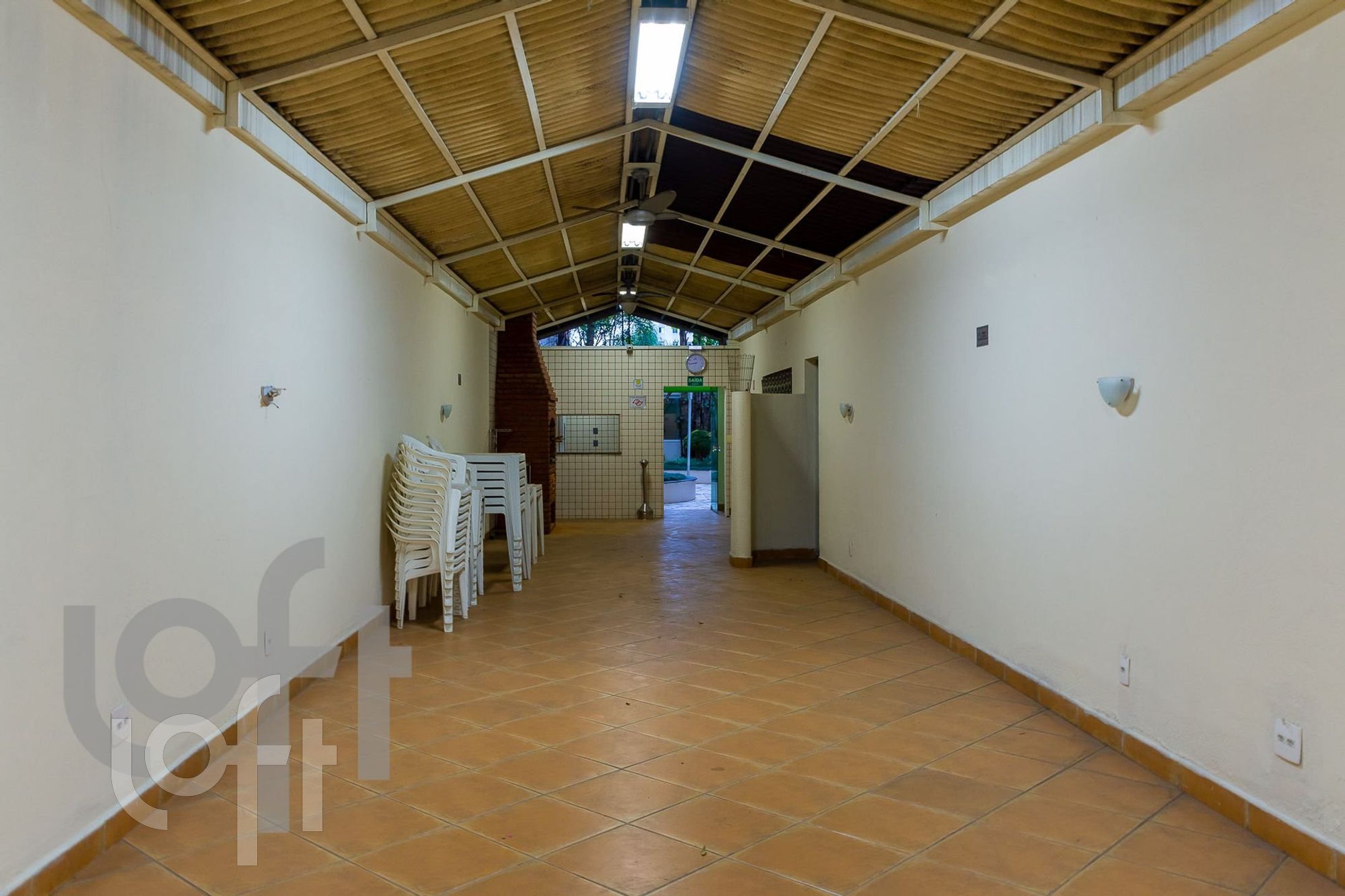 Apartamento à venda com 2 quartos, 80m² - Foto 34