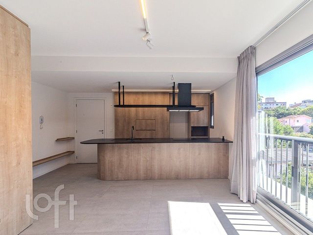 Apartamento com 65m², 2 dormitórios, 1 suíte, 1 vaga, Petrópolis em Porto Alegre