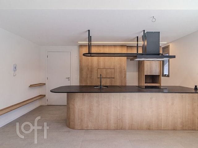 Apartamento com 65m², 2 dormitórios, 1 suíte, 1 vaga, Petrópolis em Porto Alegre