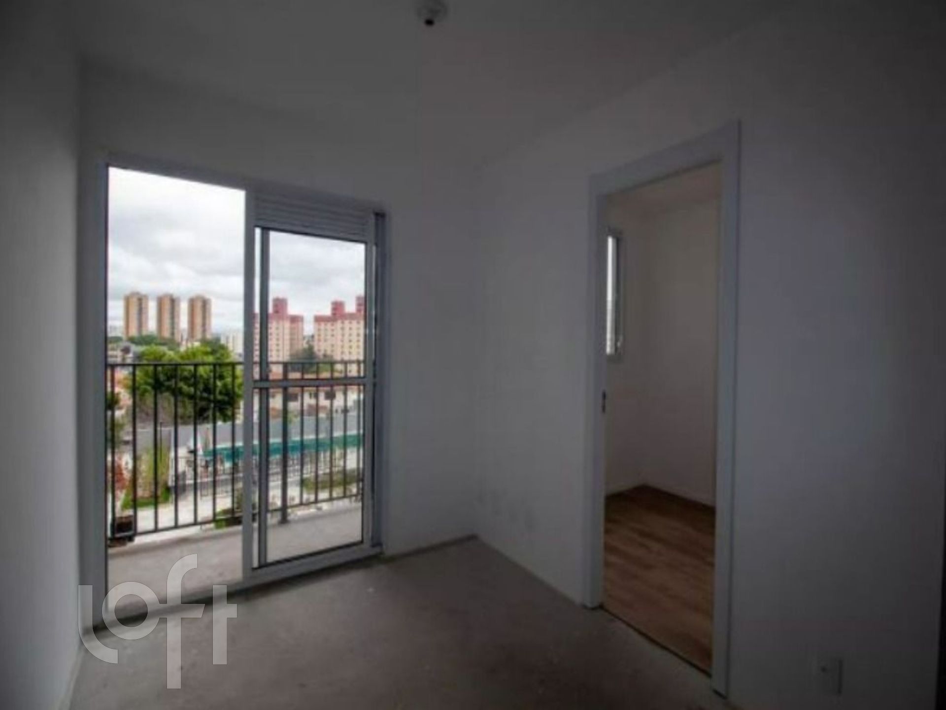 Apartamento à venda com 2 quartos, 41m² - Foto 1