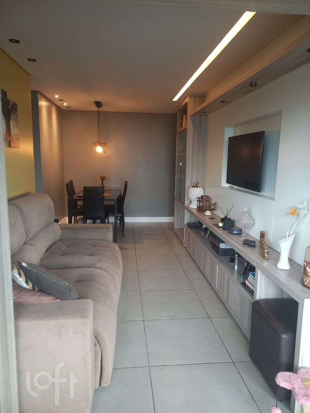 Apartamento à venda com 2 quartos, 68m² - Foto 2