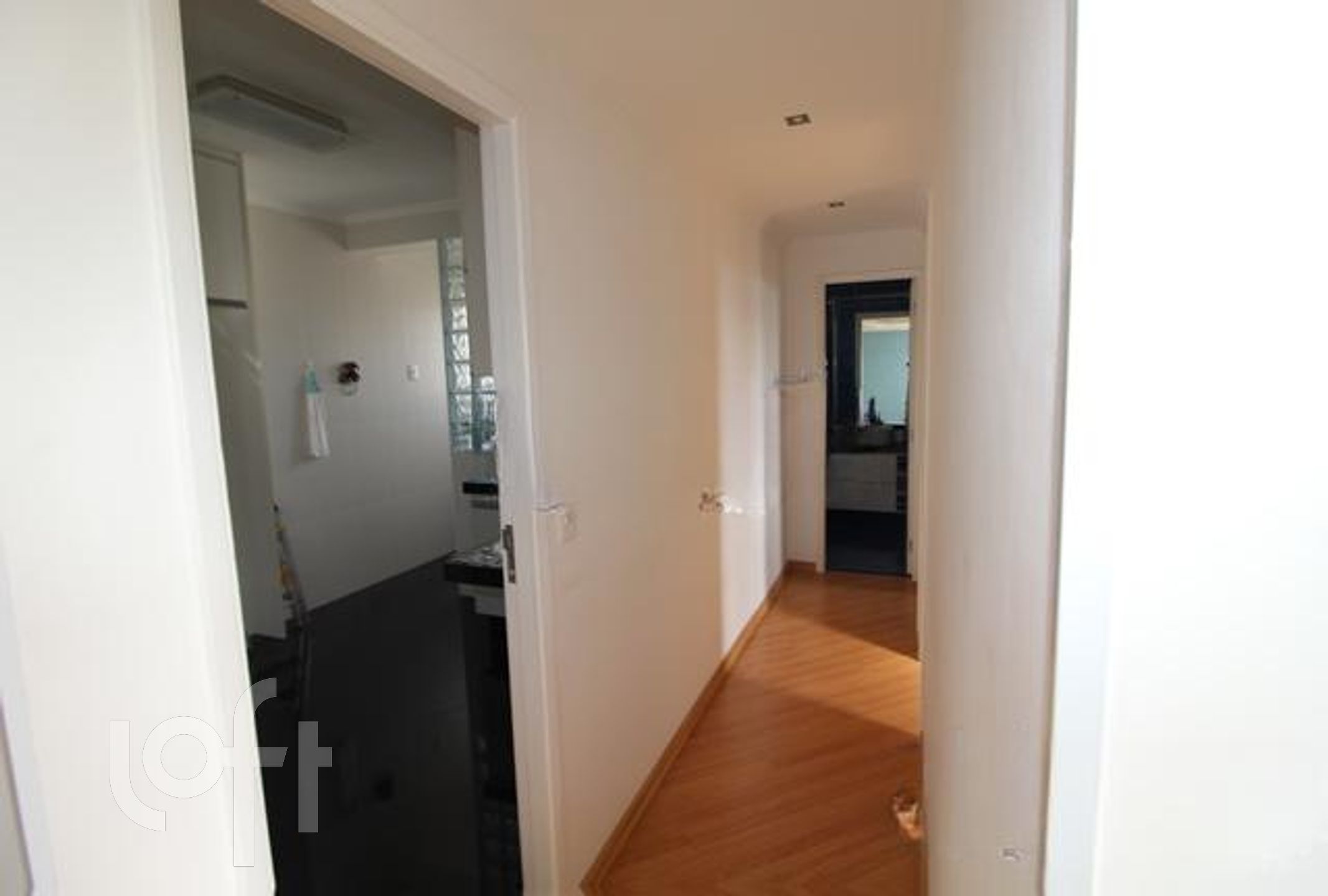 Apartamento à venda com 2 quartos, 70m² - Foto 8