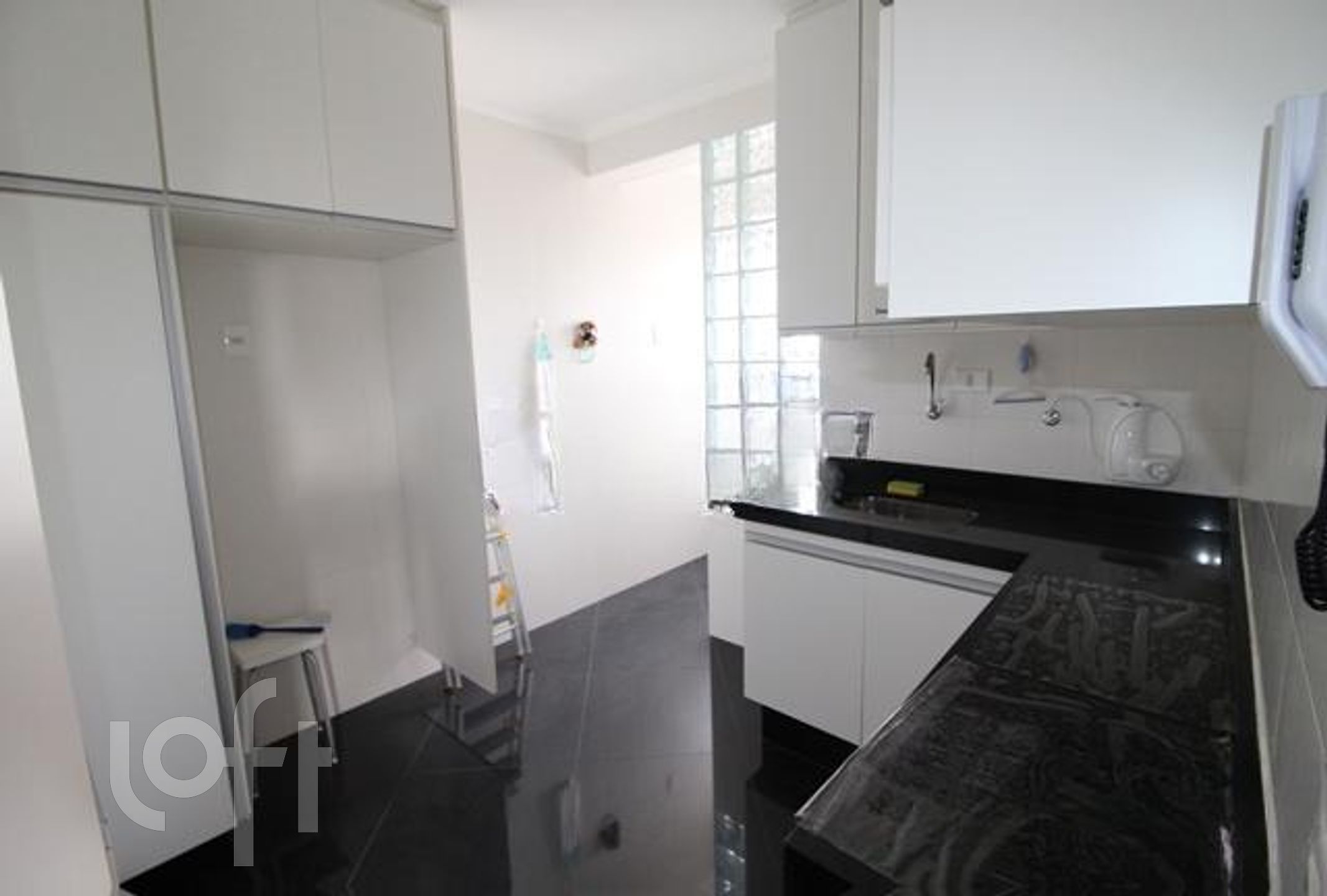 Apartamento à venda com 2 quartos, 70m² - Foto 6