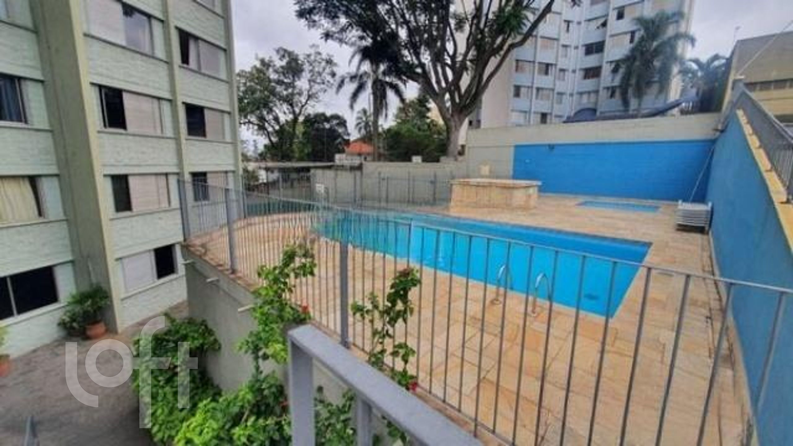 Apartamento à venda com 2 quartos, 70m² - Foto 35