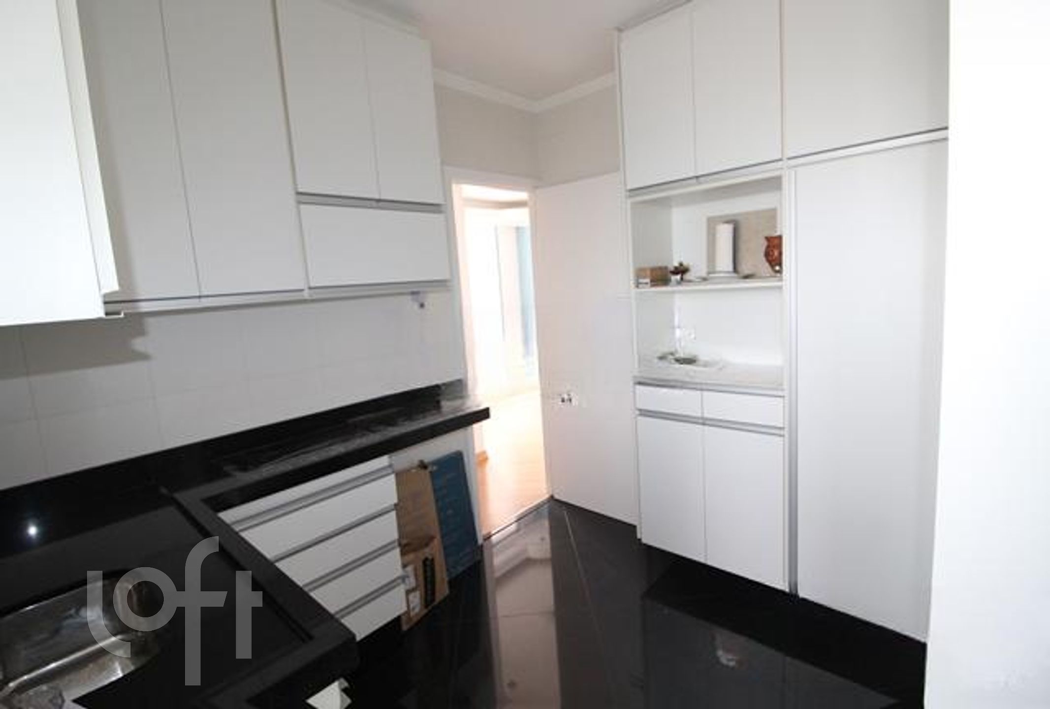 Apartamento à venda com 2 quartos, 70m² - Foto 5