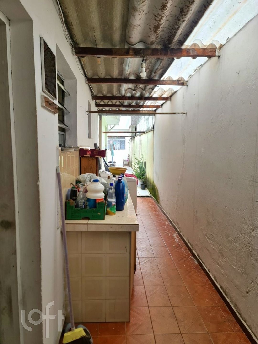 Casa à venda com 2 quartos, 300m² - Foto 15