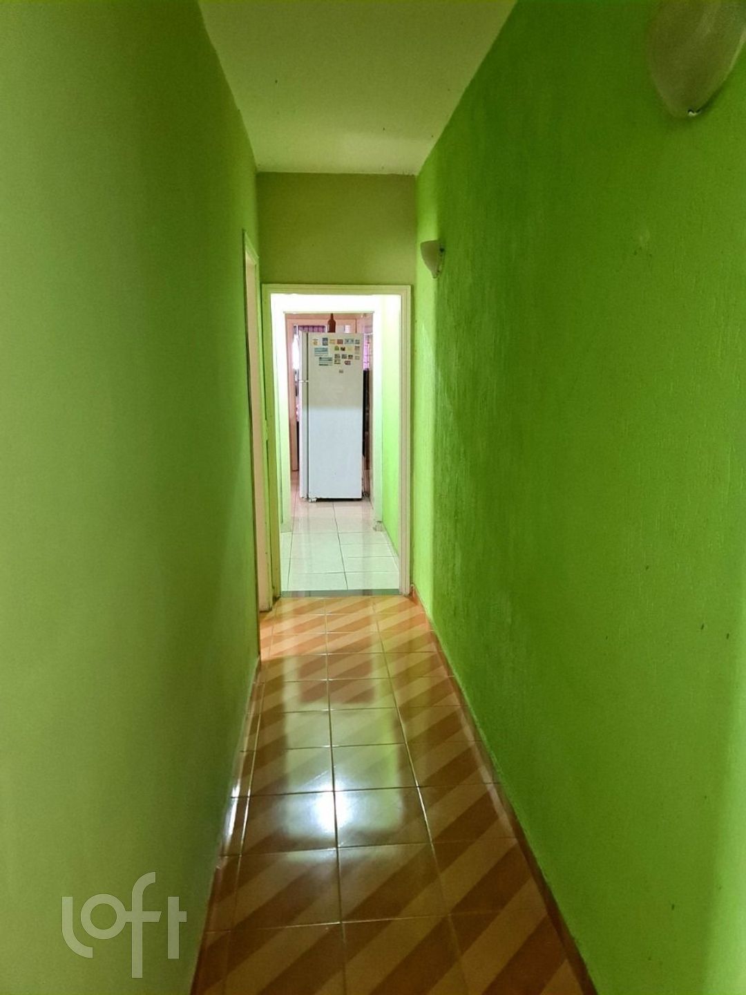 Casa à venda com 2 quartos, 300m² - Foto 8