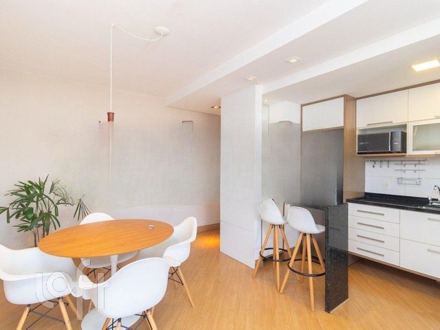 Apartamento com 65m², 2 dormitórios, 1 suíte, 1 vaga, Menino Deus em Porto Alegre