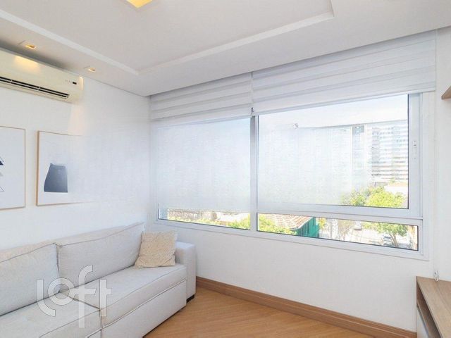 Apartamento com 65m², 2 dormitórios, 1 suíte, 1 vaga, Menino Deus em Porto Alegre