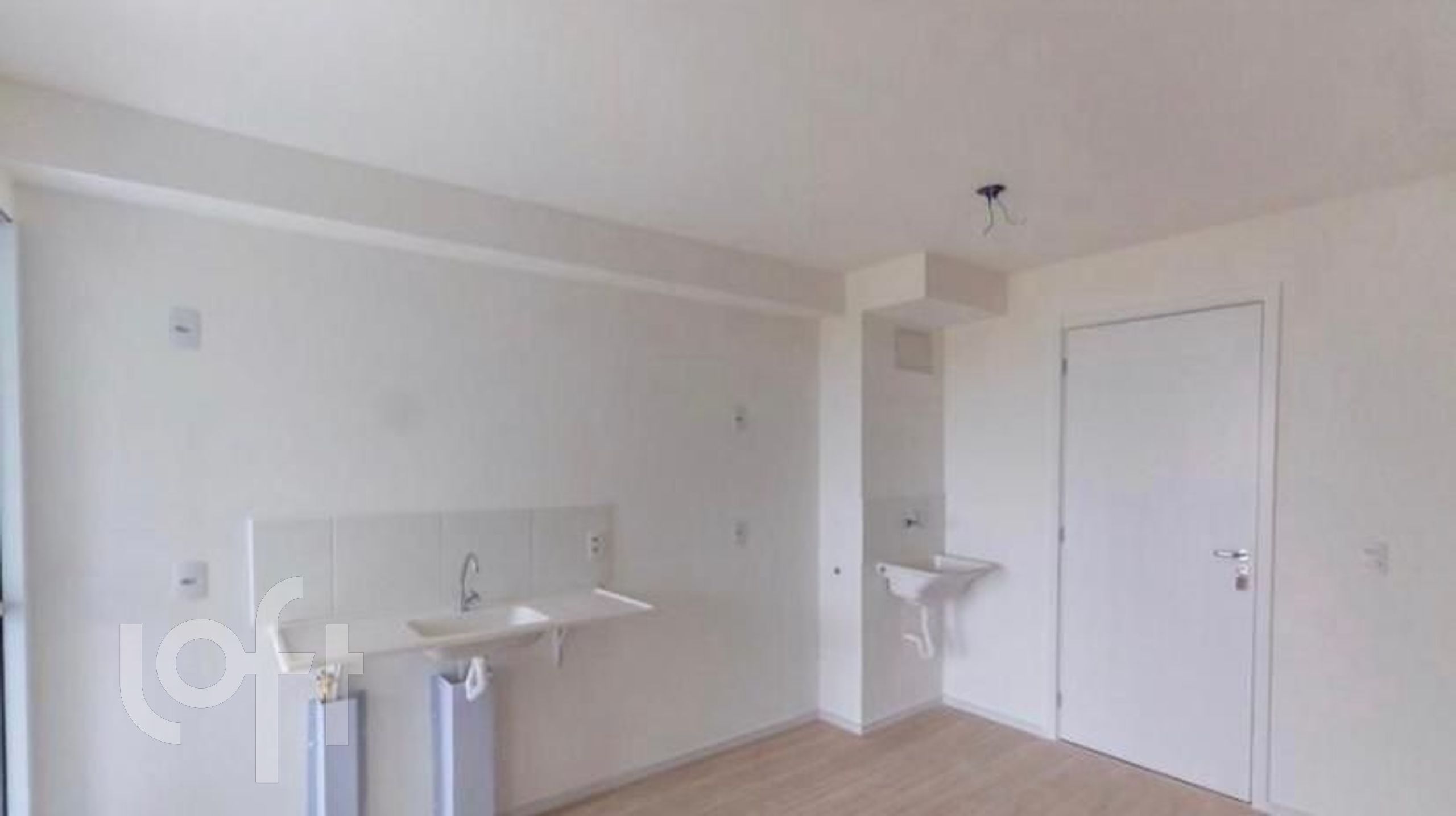 Apartamento à venda com 2 quartos, 39m² - Foto 2