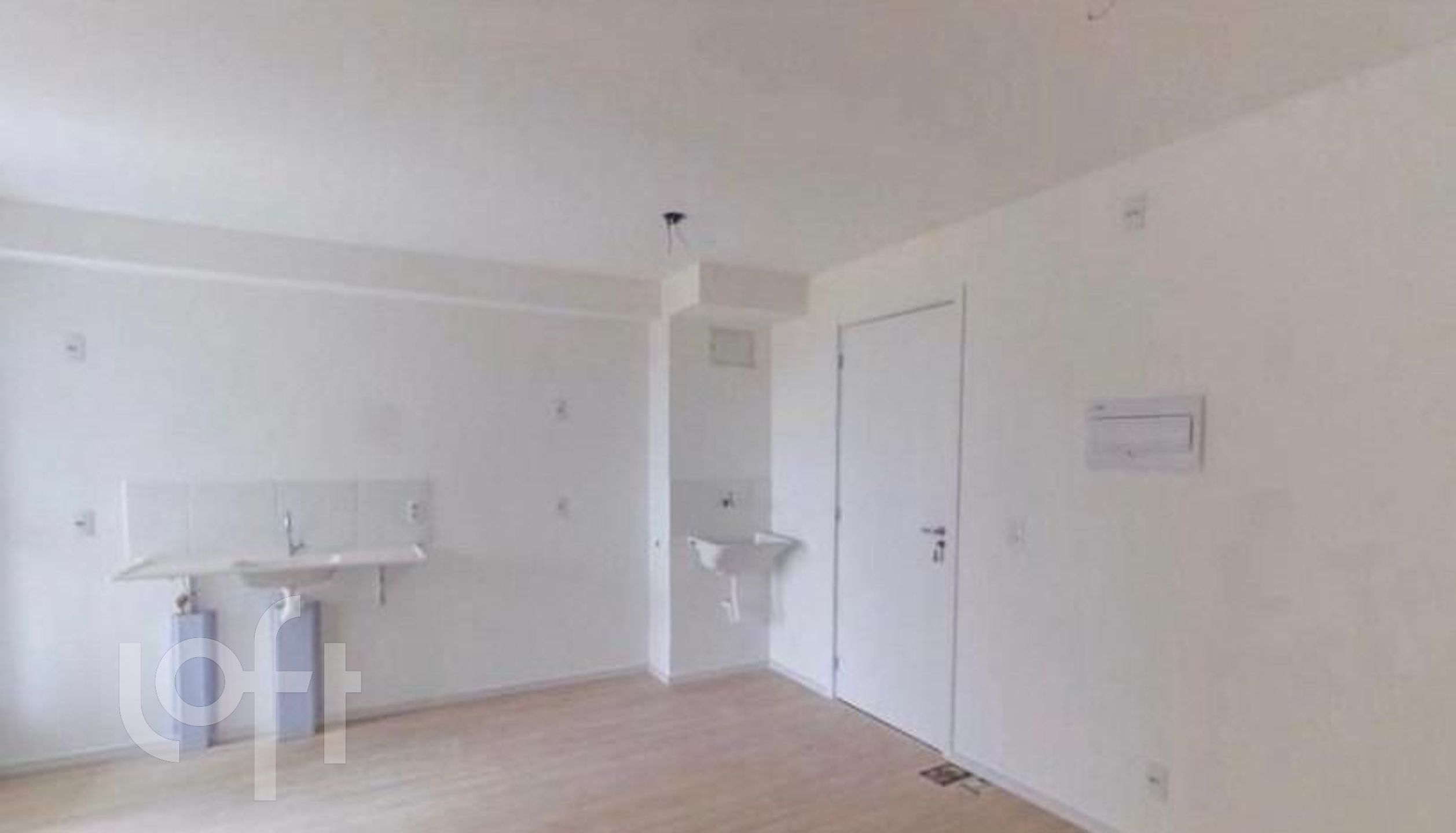 Apartamento à venda com 2 quartos, 39m² - Foto 1