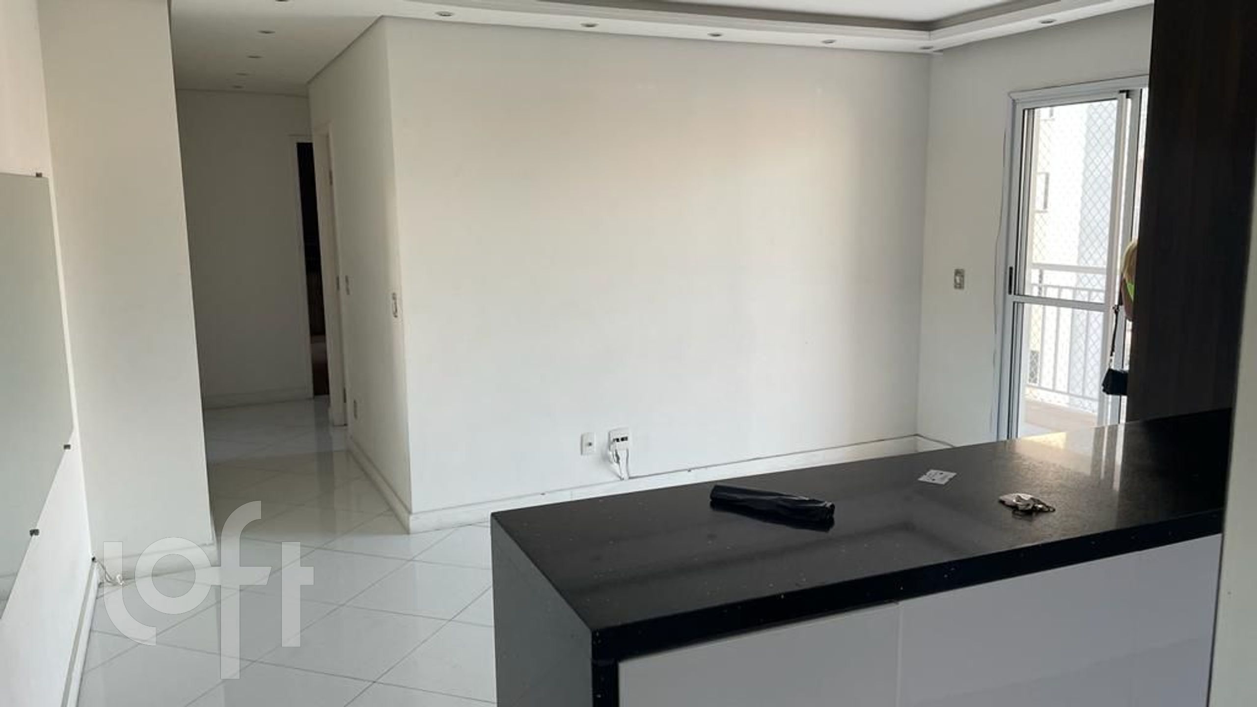 Apartamento à venda com 2 quartos, 68m² - Foto 3