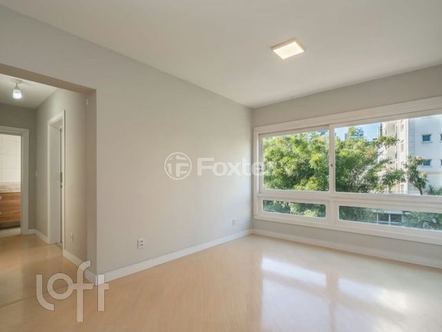 Apartamento com 79m², 2 dormitórios, 1 vaga, Auxiliadora em Porto Alegre