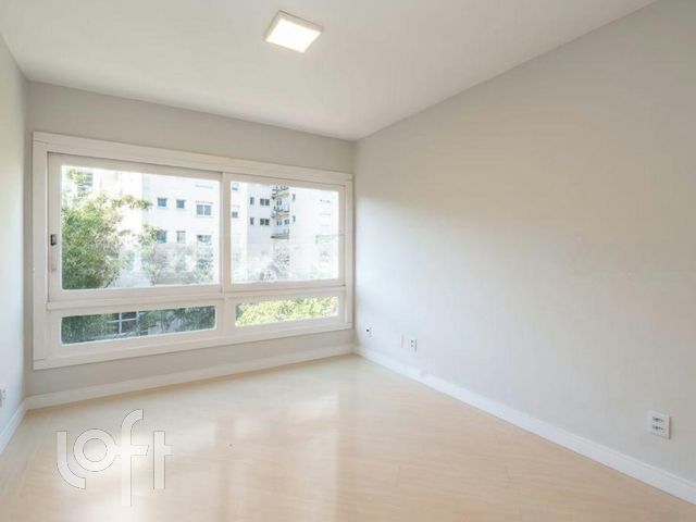 Apartamento com 79m², 2 dormitórios, 1 vaga, Auxiliadora em Porto Alegre