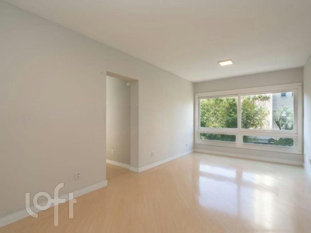 Apartamento com 79m², 2 dormitórios, 1 vaga, Auxiliadora em Porto Alegre