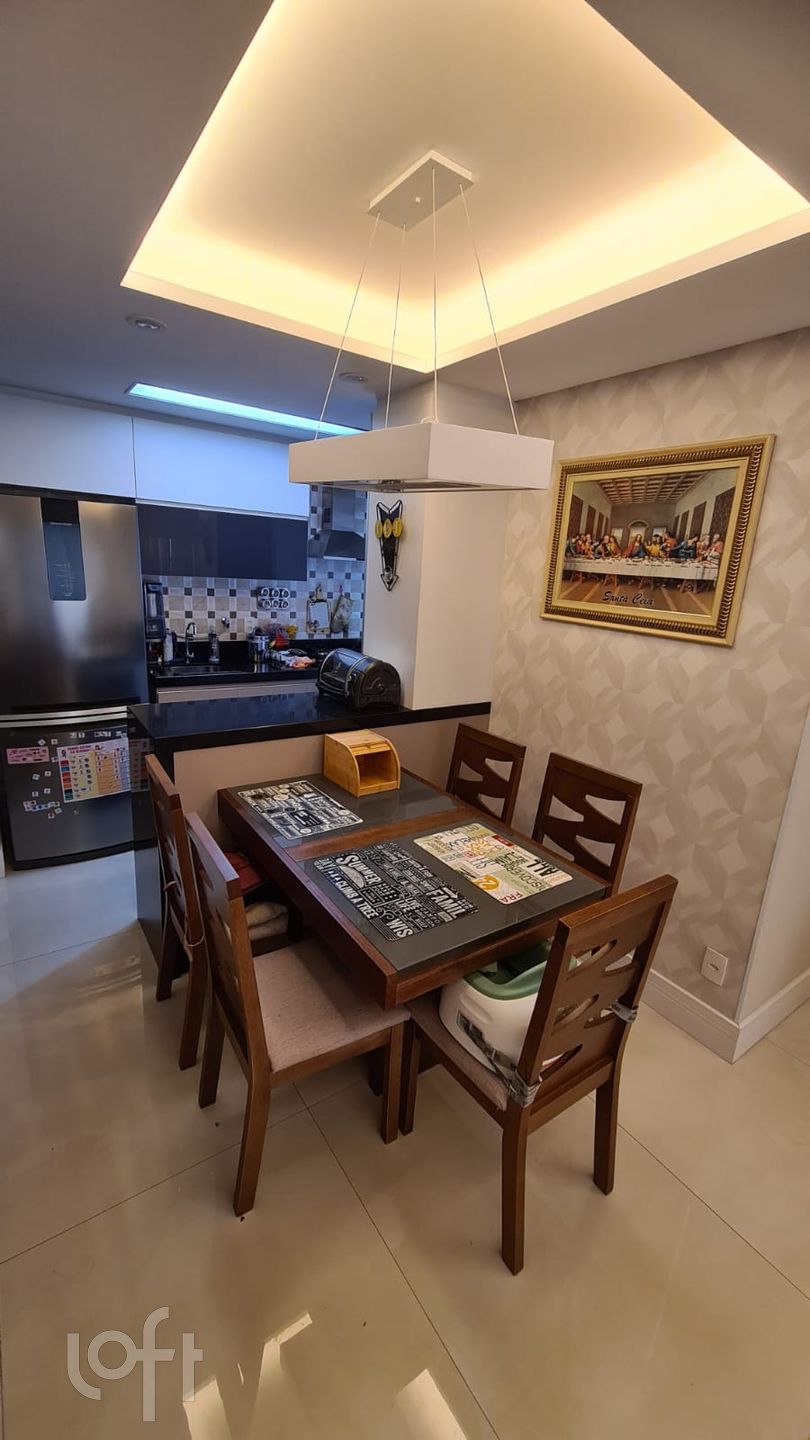 Apartamento à venda com 2 quartos, 69m² - Foto 5