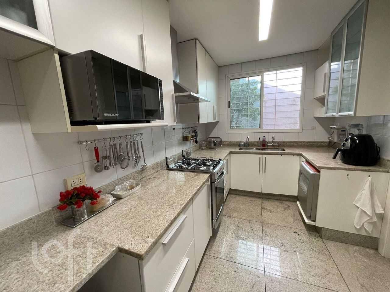 Casa à venda com 4 quartos, 230m² - Foto 22