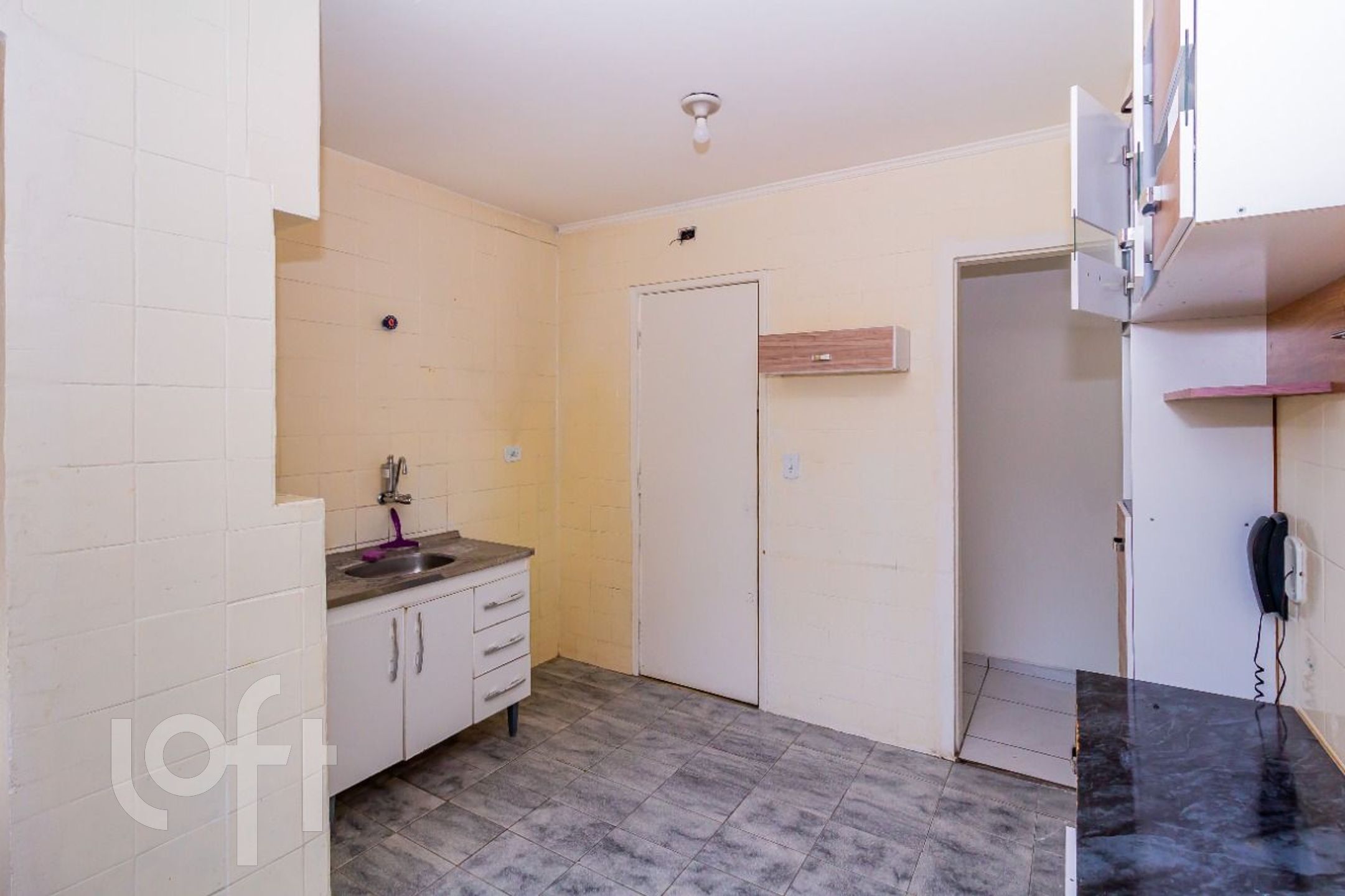 Apartamento à venda com 1 quarto, 60m² - Foto 7