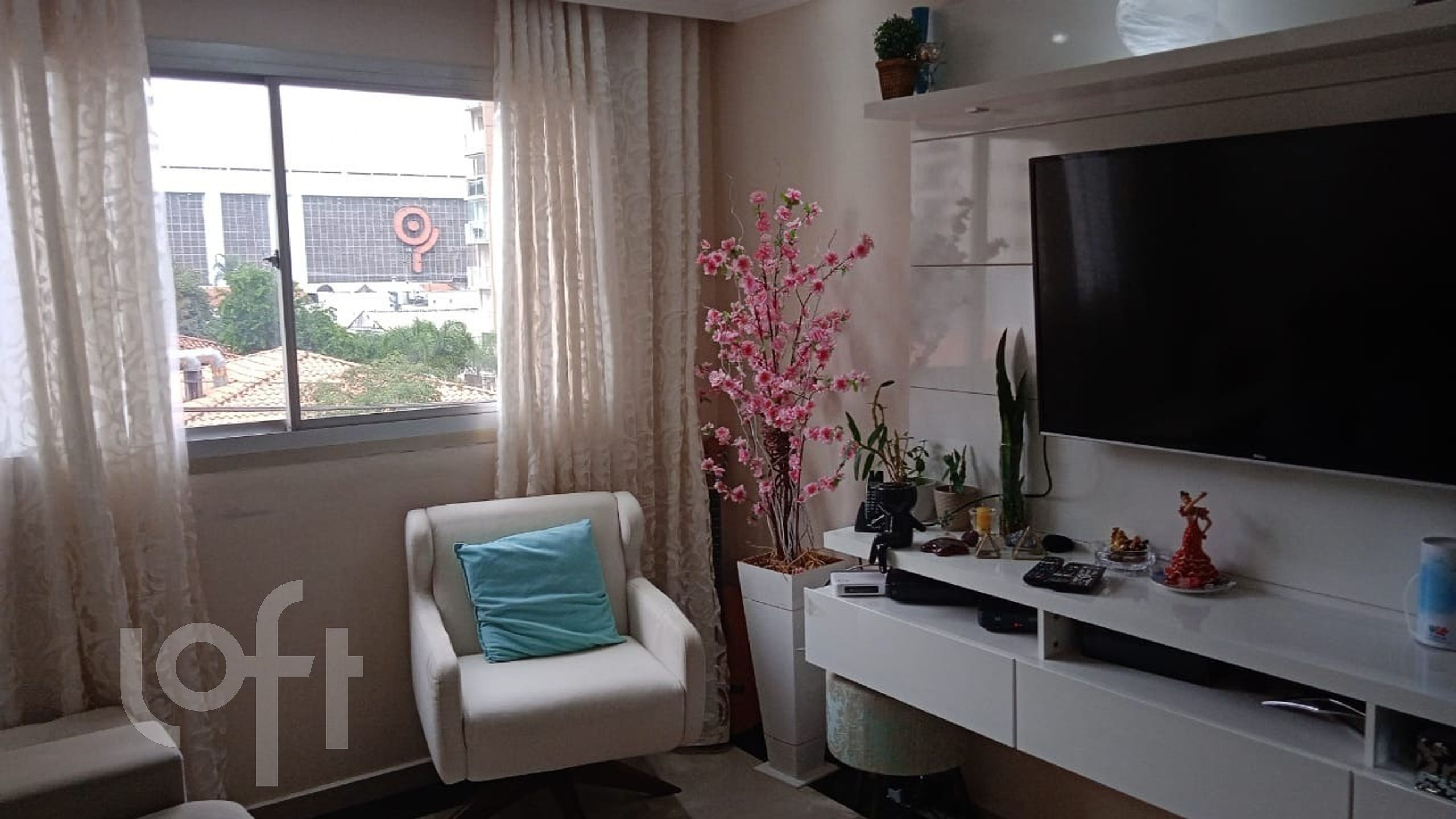 Apartamento à venda com 3 quartos, 70m² - Foto 2