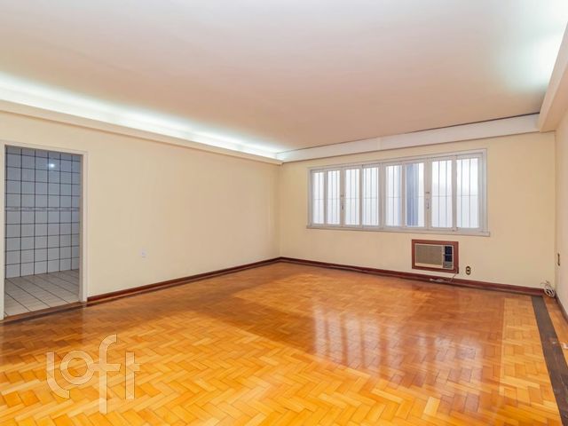 Apartamento com 120m², 3 dormitórios, 1 vaga, Santa Cecília em Porto Alegre