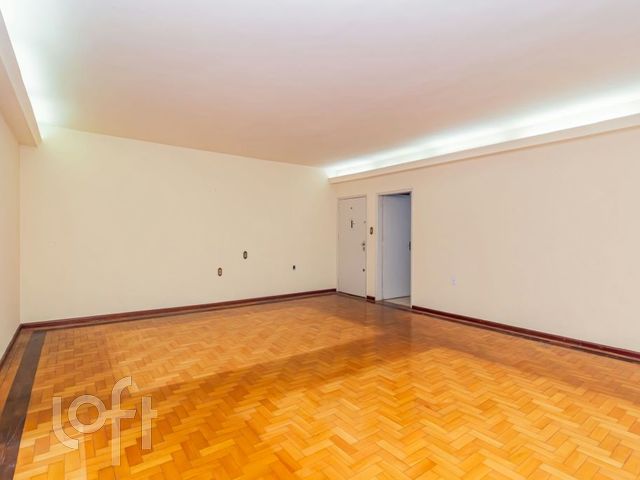 Apartamento com 120m², 3 dormitórios, 1 vaga, Santa Cecília em Porto Alegre