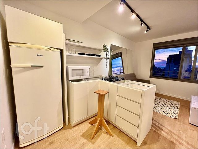 Apartamento com 27m², 1 dormitório, 1 vaga, Cidade Baixa em Porto Alegre